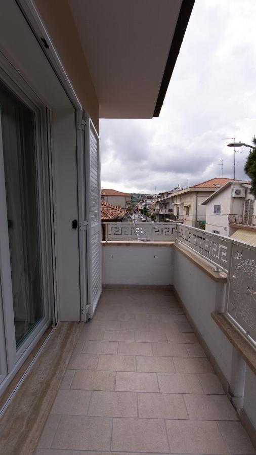 Aria Di Sale Bed & Breakfast Martinsicuro Exterior photo