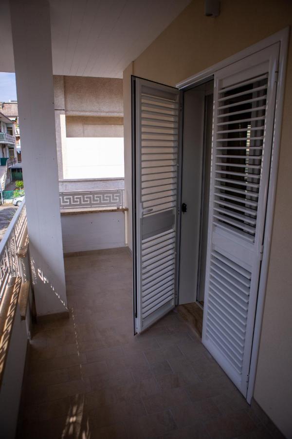 Aria Di Sale Bed & Breakfast Martinsicuro Exterior photo
